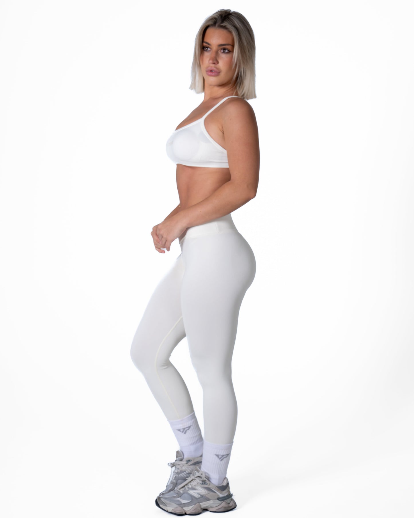 CORE V-WAIST LEGGING - OFF WHITE